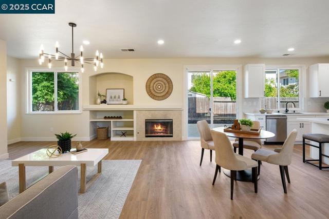 4107 Wheat Ct, Tracy CA: https://media.crmls.org/mediaz/ddd88250-0279-40a1-bbf2-fd66883bb594.jpg