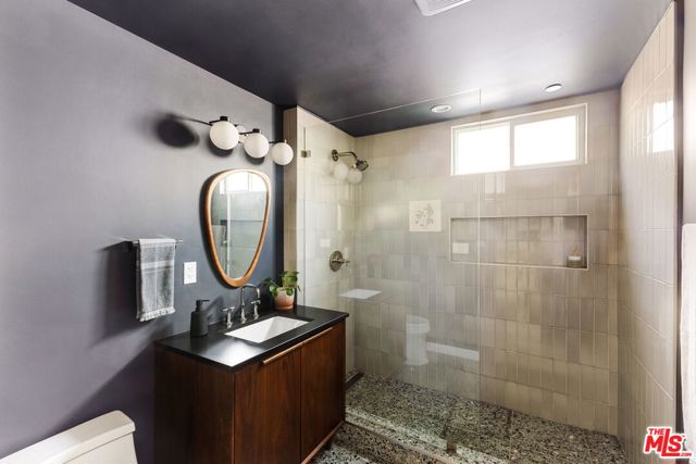 8513 Cashio Street, Los Angeles CA: https://media.crmls.org/mediaz/ddd89cd9-0aec-4144-aaf2-242015009a15.jpg
