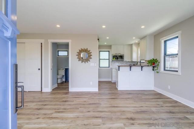 1149 Connecticut, Imperial Beach CA: https://media.crmls.org/mediaz/ddda16c2-2259-4f80-8c02-37e4e31e7668.jpg