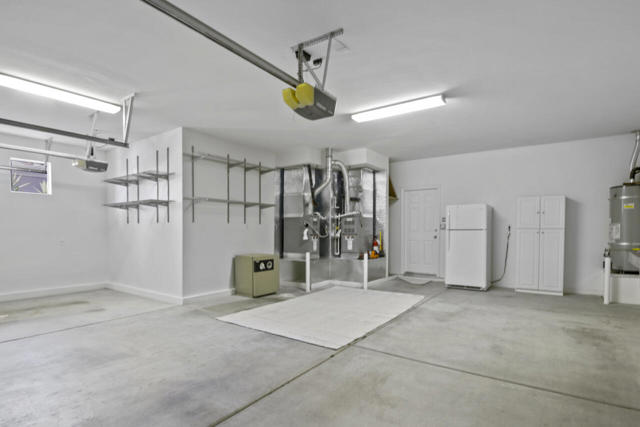 35925 Rosemont Drive, Palm Desert CA: https://media.crmls.org/mediaz/dddb6374-1e68-4f52-b9db-05fb6c062d7e.jpg