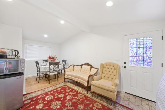 15946 Camino Vista Way, San Jose CA: https://media.crmls.org/mediaz/dddb7b3f-d476-4843-9a3c-0dfce67c1cc2.jpg