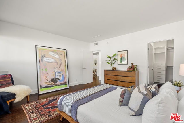 8787 Shoreham Drive, West Hollywood CA: https://media.crmls.org/mediaz/dddc54c4-114b-4831-a790-025d34b61a5e.jpg