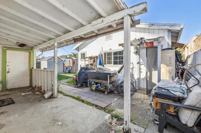 229 Elm Street, Watsonville CA: https://media.crmls.org/mediaz/dddc708f-2091-4e0c-a3fd-ad1e4a69d9a8.jpg