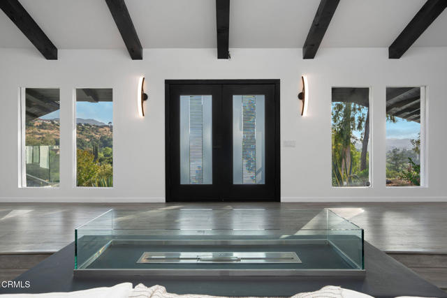 31673 Foxfield Drive, Westlake Village CA: https://media.crmls.org/mediaz/dddcf149-4544-402b-b02f-745199b8c05a.jpg