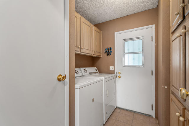 15300 Palm Drive, Desert Hot Springs CA: https://media.crmls.org/mediaz/dddd479e-42b0-47ba-9e2d-2b5804b2b0ab.jpg