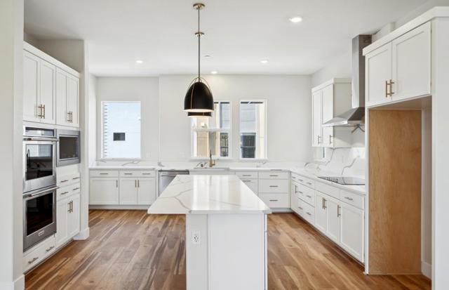 2506 Sage Street, San Mateo CA: https://media.crmls.org/mediaz/dddd8f0c-37d0-41ef-a36d-2fdc77095f22.jpg