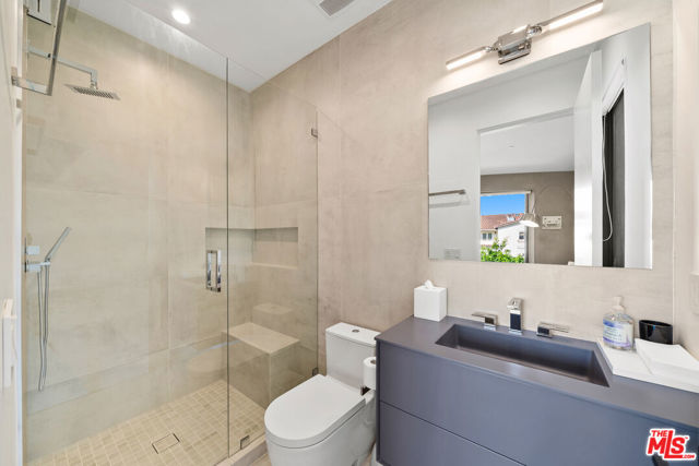849 N Spaulding Avenue, Los Angeles CA: https://media.crmls.org/mediaz/ddde4ab2-b3e8-42aa-967e-8eca47e08da8.jpg