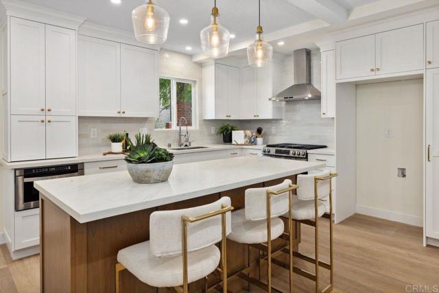 Detail Gallery Image 5 of 39 For 5461 Waring Rd, San Diego,  CA 92120 - 3 Beds | 2 Baths
