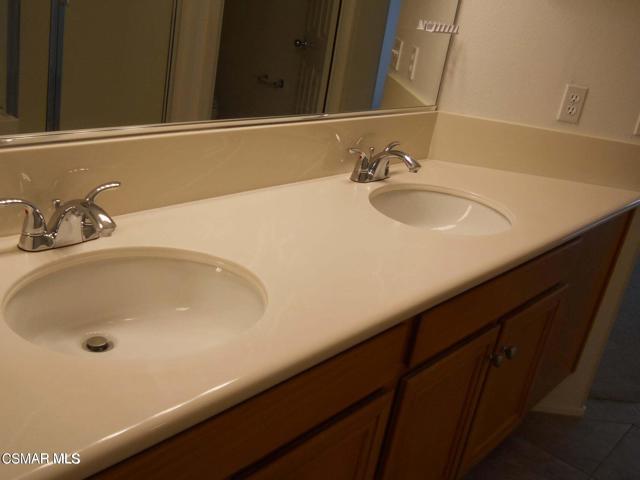 bannister double bath sink