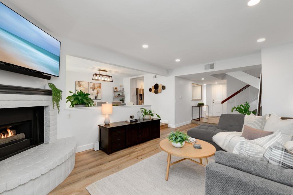 5649 Lake Murray #B