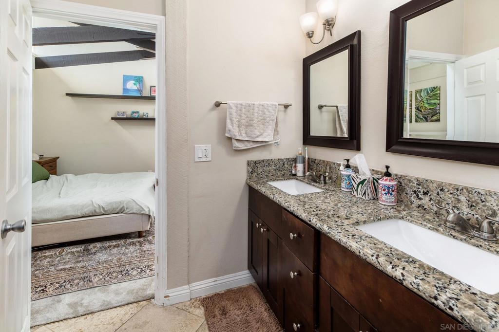 2544 Navarra Dr - photo 20