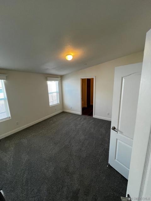 Image 12 of 59 For 8975 Lamar St