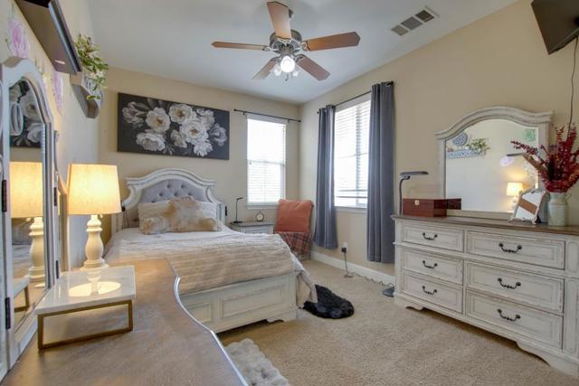 1251 Mulberry Street, Hollister CA: https://media.crmls.org/mediaz/dde182b1-f37e-4d86-84e2-e8e0d45dda8f.jpg