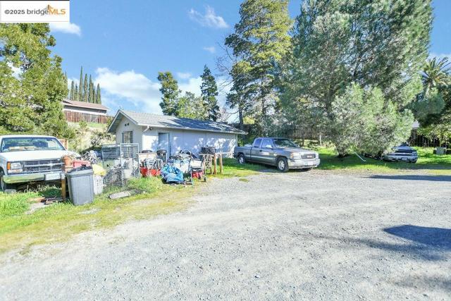 4058 Treat Boulevard, Concord CA: https://media.crmls.org/mediaz/dde18883-ce4b-46bf-a52f-321d7aee9363.jpg