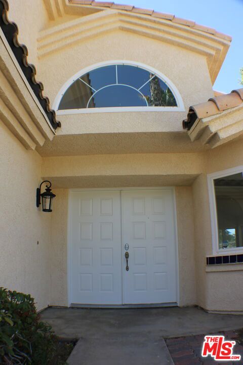 4833 Astuto Drive, Palmdale CA: https://media.crmls.org/mediaz/dde1973f-1747-4f3f-b017-e0e0c65cb1fe.jpg