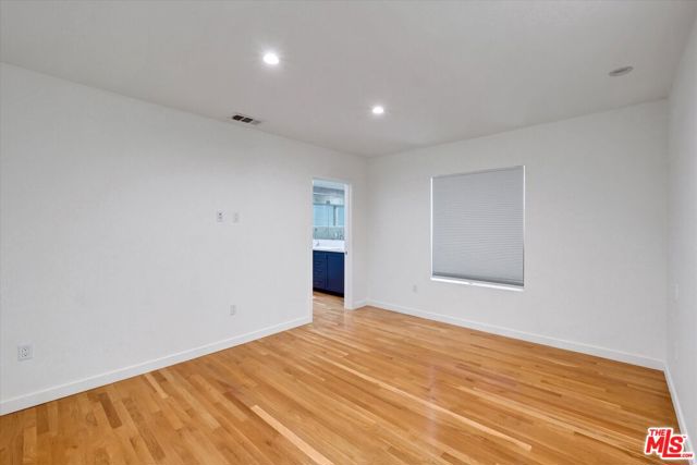5400 W 82nd Street, Los Angeles CA: https://media.crmls.org/mediaz/dde2dcef-3309-4e30-85c3-9bc91ee58a1f.jpg