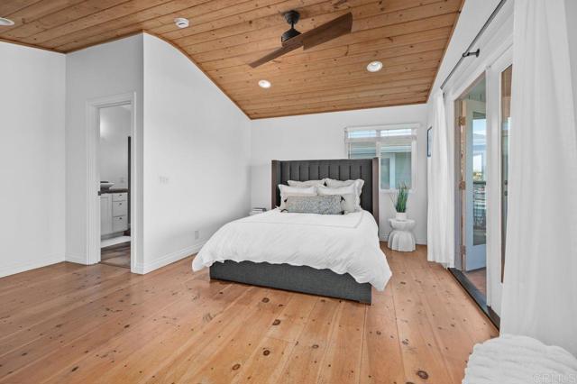159 W Diana, Encinitas CA: https://media.crmls.org/mediaz/dde34bda-eb95-42e0-8da3-1d6ecea4dba8.jpg