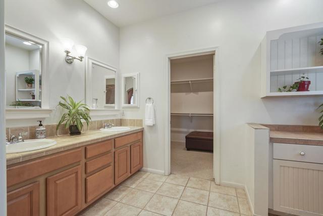 4592 Altadena Ave, San Diego CA: https://media.crmls.org/mediaz/dde58bb7-57bf-4912-af8b-62efb4110a79.jpg