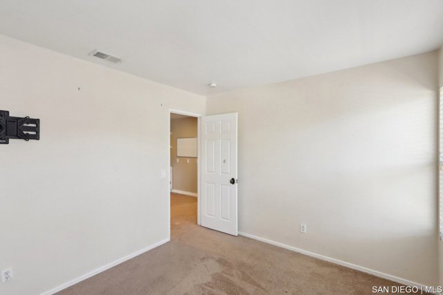 25 Villa Roma, Lake Elsinore CA: https://media.crmls.org/mediaz/dde5b719-62a3-4691-9c41-7122f1c95c8b.jpg