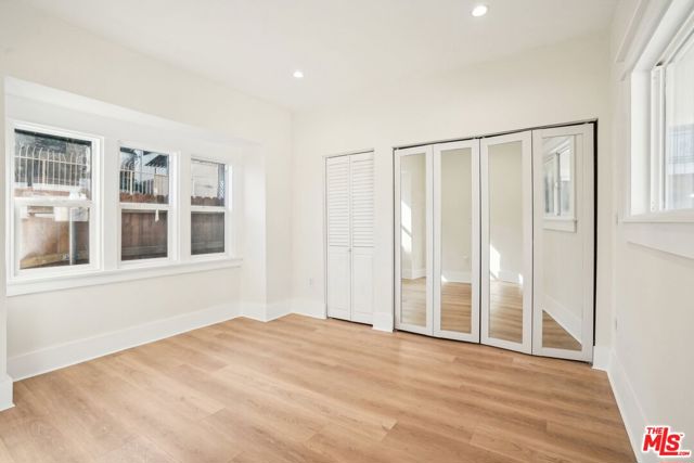 247 S Benton Way, Los Angeles CA: https://media.crmls.org/mediaz/dde6a419-a513-4cf2-a5ce-3422be24f9cd.jpg