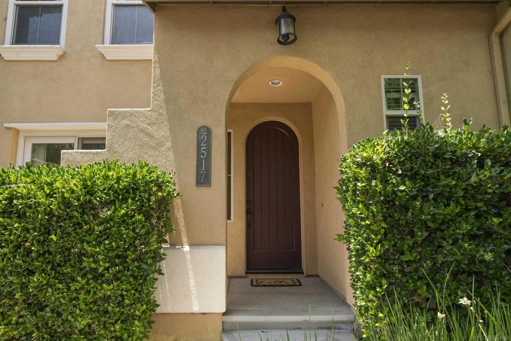 MLS #250031902SD img 4