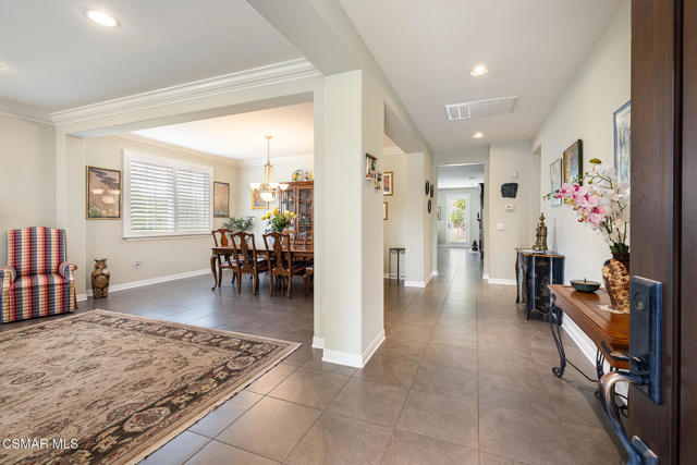 1504 Arroyo View Street, Newbury Park CA: https://media.crmls.org/mediaz/dde7e956-d69b-4e09-804d-488a91da7082.jpg