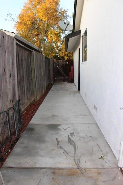 118 Azucar Avenue, San Jose CA: https://media.crmls.org/mediaz/dde80ff6-8f91-4afe-9e08-98096a37fad1.jpg
