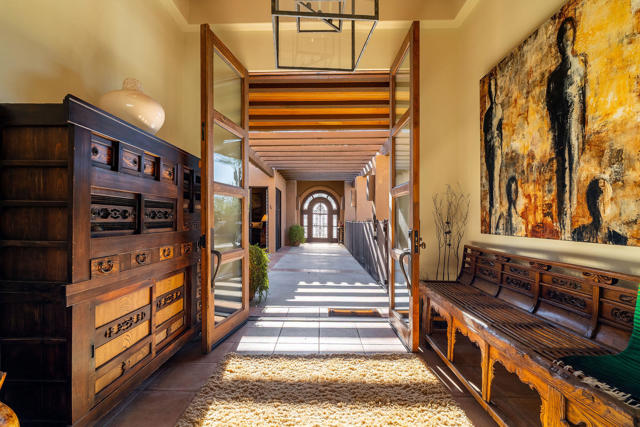 37551 Thompson Road, Rancho Mirage CA: https://media.crmls.org/mediaz/dde89fec-aa53-4763-8d00-dbc63a3698e4.jpg