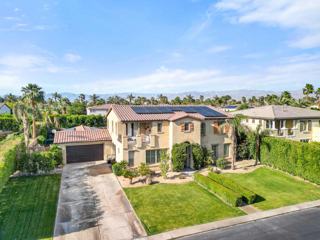 80580 Apple Court, Indio CA: https://media.crmls.org/mediaz/dde91062-1d62-46b8-b07d-74fa100a533e.jpg