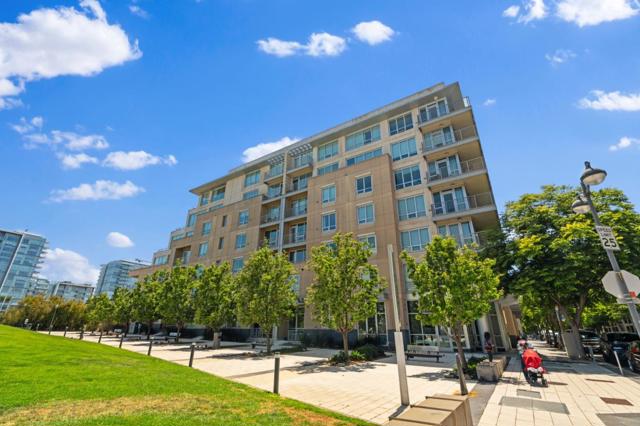 325 Berry Street, San Francisco CA: https://media.crmls.org/mediaz/dde91f04-97ee-46f0-a1fd-29a4eb5c6072.jpg
