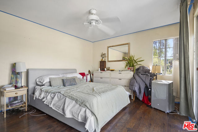 627 Dimmick Drive, Los Angeles CA: https://media.crmls.org/mediaz/dde95613-9a09-429a-bd38-f33eea1361a6.jpg