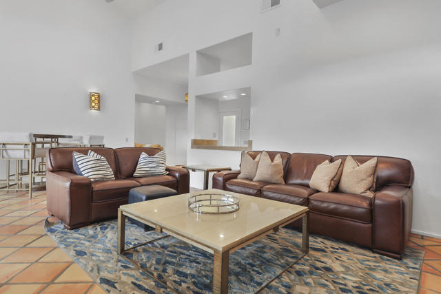 50181 Calle Maria, La Quinta CA: https://media.crmls.org/mediaz/dde975e1-3586-45ee-817c-bf841cb34596.jpg