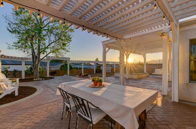 Detail Gallery Image 15 of 18 For 9243 Stoyer Dr., Santee,  CA 92071 - 4 Beds | 2 Baths