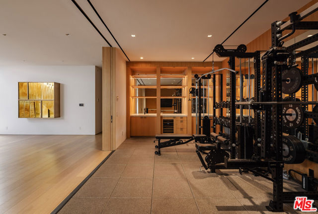 1520 Carla, Beverly Hills CA: https://media.crmls.org/mediaz/dde9dc7c-45a2-495b-8f04-ddc17dd0039f.jpg