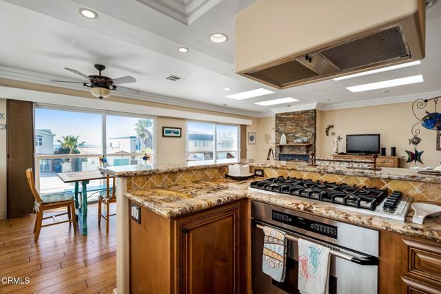 Detail Gallery Image 29 of 48 For 1200 Ocean Dr, Oxnard,  CA 93035 - 3 Beds | 2/1 Baths