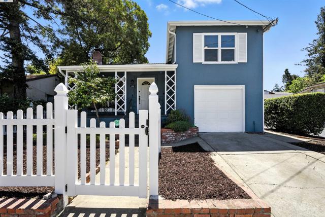 4030 Edwards Ave, Oakland CA: https://media.crmls.org/mediaz/ddea5013-a233-44d3-9cdb-66507ac14f65.jpg