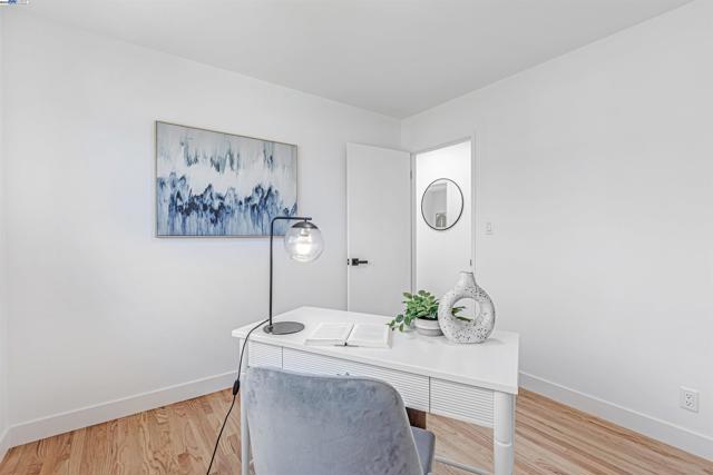 37972 Ballard Dr, Fremont CA: https://media.crmls.org/mediaz/ddea8299-c3d6-4e5e-8bed-cc121c8fad76.jpg