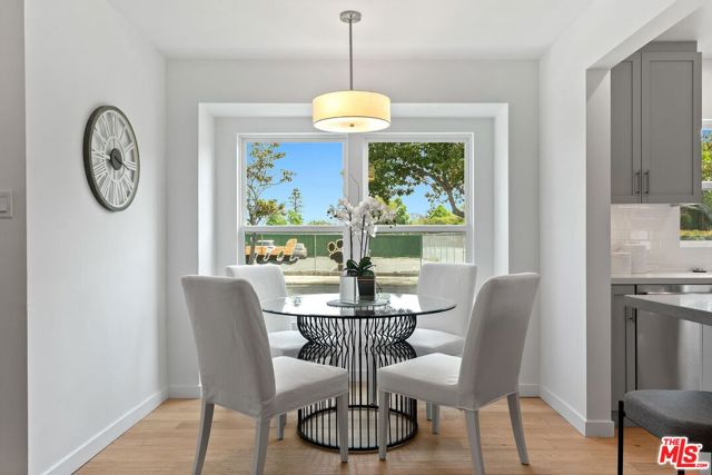 2671 Federal Avenue, Los Angeles CA: https://media.crmls.org/mediaz/ddeb46eb-e743-4045-97b7-ffa301ee513d.jpg