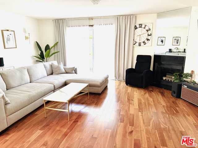 Drew Fenton | 11907 Darlington Avenue Los Angeles CA | MLS: 7264256