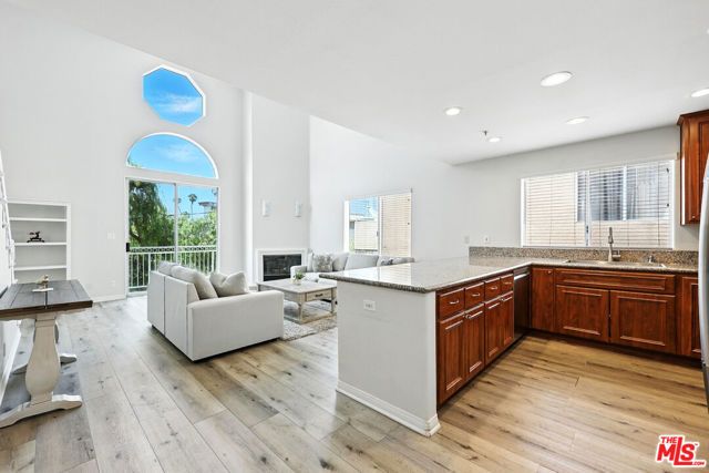 1211 S Shenandoah Street, Los Angeles CA: https://media.crmls.org/mediaz/ddec83c6-b4b2-4ff5-856e-393e2229b7ee.jpg