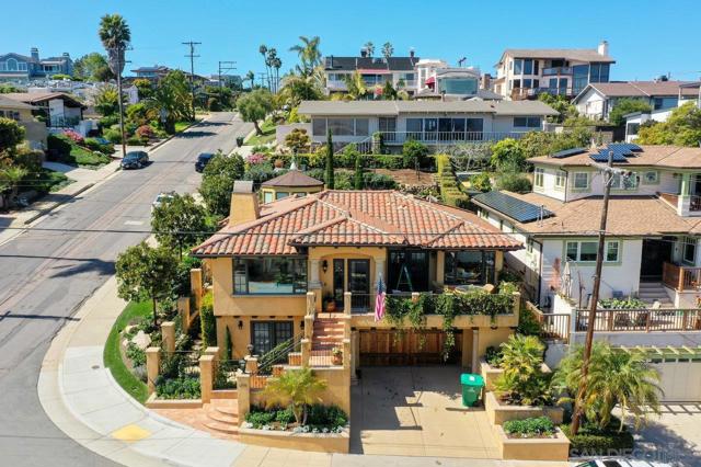 1250 Willow St, San Diego CA: https://media.crmls.org/mediaz/ddeca63c-86a9-4bb1-b81b-1aa45973f7c2.jpg