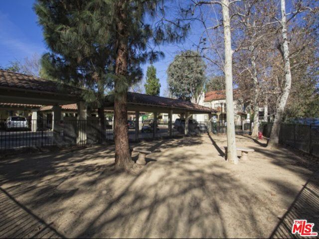 973 WESTCREEK Lane, Westlake Village CA: https://media.crmls.org/mediaz/ddecf04f-0e60-4e2b-a3f4-8b9467c036a4.jpg