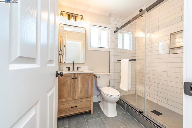 963 Douglas Dr, San Leandro CA: https://media.crmls.org/mediaz/ddee00aa-384d-47dd-8456-6b78a3750c5c.jpg