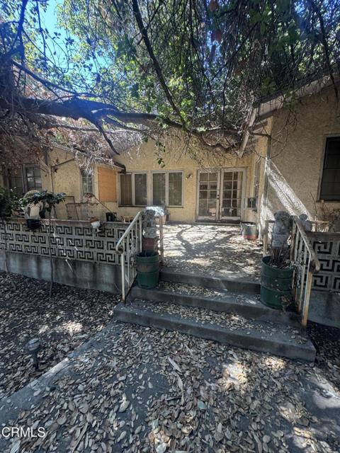 238 W Le Roy Avenue, Arcadia CA: https://media.crmls.org/mediaz/ddee161f-4533-4e76-9f7d-051366524343.jpg