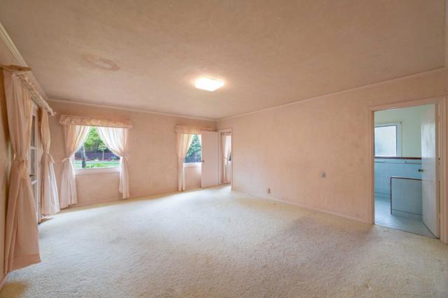 1735 Crockett Lane, Hillsborough CA: https://media.crmls.org/mediaz/ddee8444-1160-4432-a9c1-d9b247301090.jpg