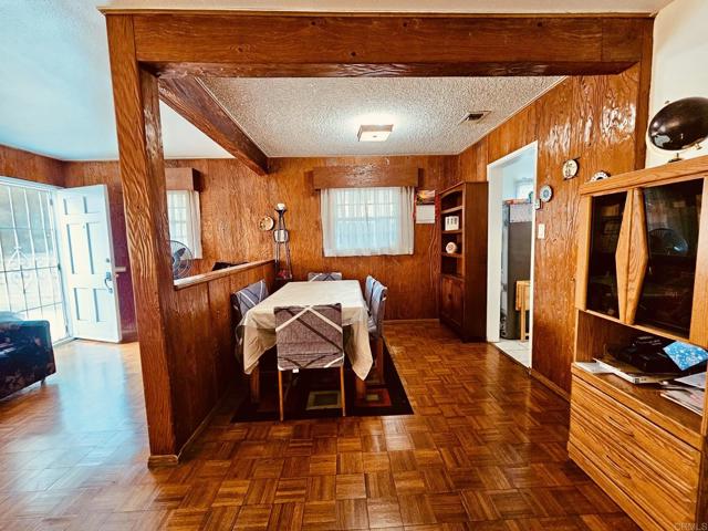 Detail Gallery Image 23 of 29 For 3333 Delta Ave, Long Beach,  CA 90810 - 4 Beds | 3 Baths