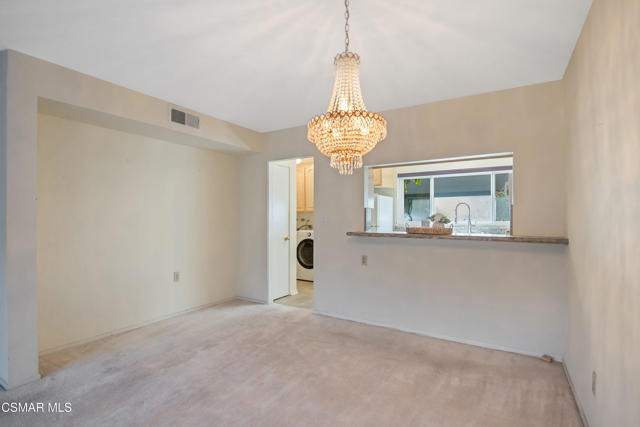 18134 Killion Street, Tarzana CA: https://media.crmls.org/mediaz/ddeee231-9699-4d8b-8618-26f707c3deb2.jpg