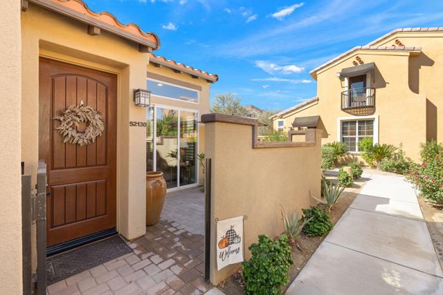 Image 5 of 45 For 52130 Desert Spoon Court