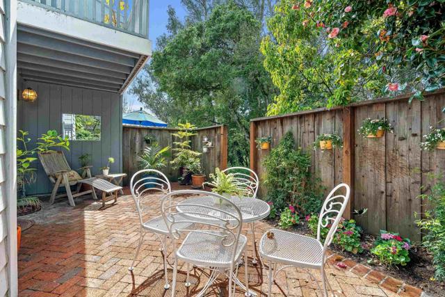 Detail Gallery Image 15 of 36 For 2927 Leotar Cir, Santa Cruz,  CA 95062 - 3 Beds | 2/1 Baths