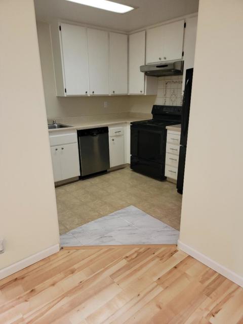 1055 N Capitol Avenue, San Jose CA: https://media.crmls.org/mediaz/ddf0e237-1e53-4219-a1db-e28f9b9d92bb.jpg